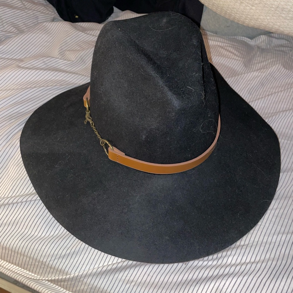 American Threads Hat